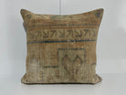 Beige kilim pillow with geometric design, handmade in Turkey – EE00326.