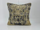 Beige kilim pillow with geometric design, handmade in Turkey – EE00348.