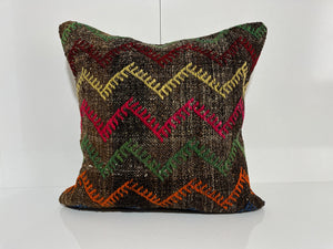 EE00215 - Kilim Pillow