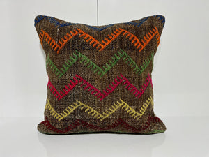 EE00180 - Kilim Pillow