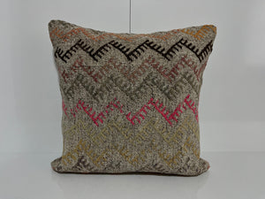 EE00128 - Kilim Pillow