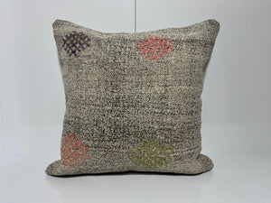 EE00198 - Kilim Pillow