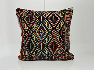 EE00161 - Kilim Pillow