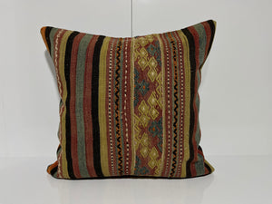 EE00306 - Kilim Pillow