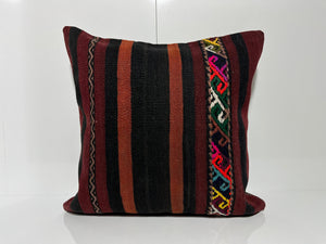 EE00121 - Kilim Pillow