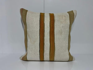 EE00227 - Kilim Pillow
