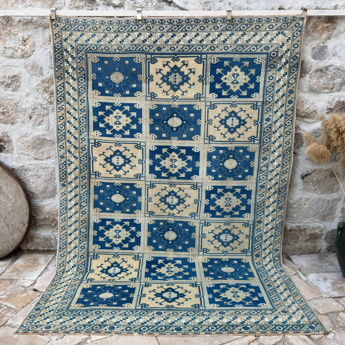 Blue 6' x 9' large turkish rug with geometric design, handmade in Turkey – Neo.