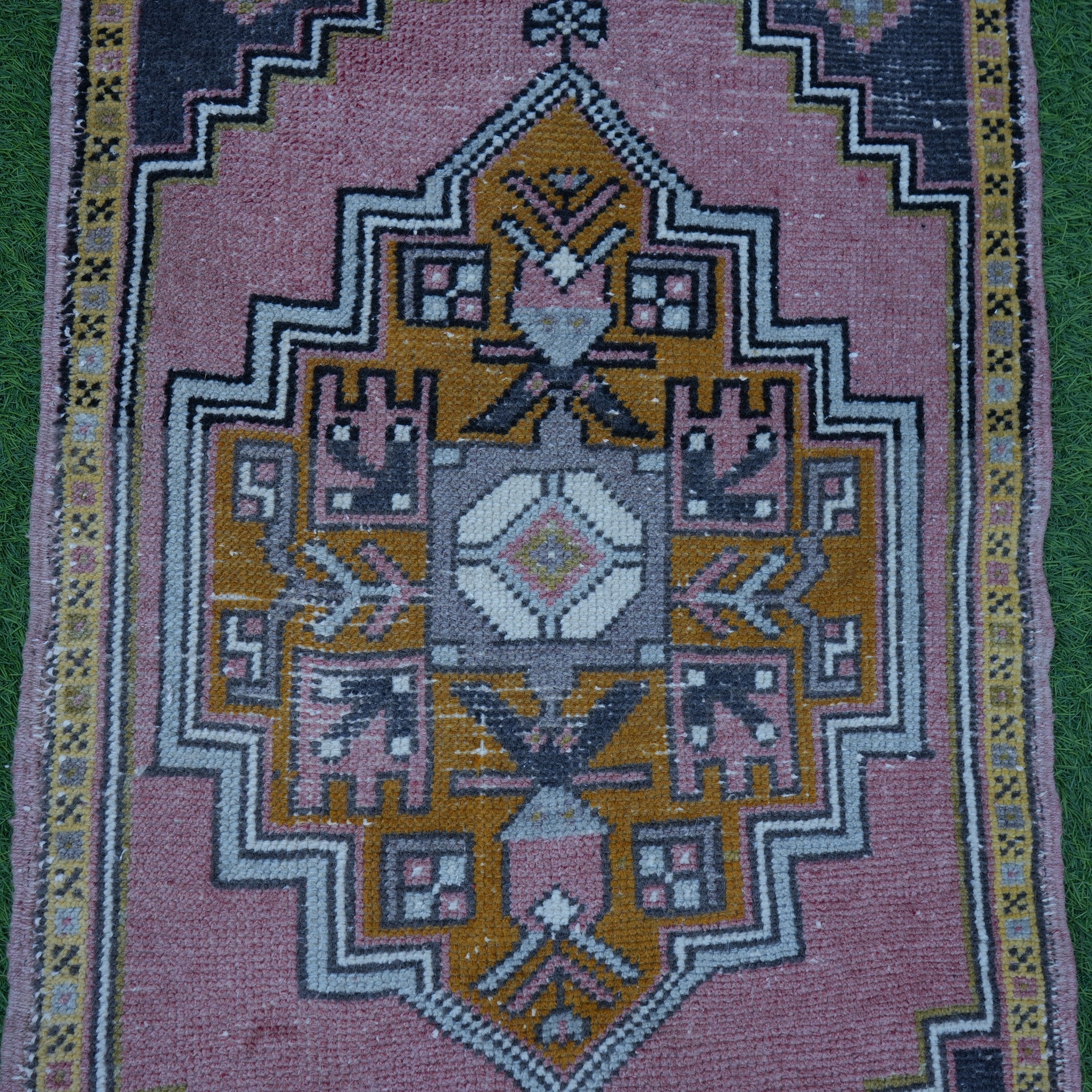 Leese - Small Area Rug