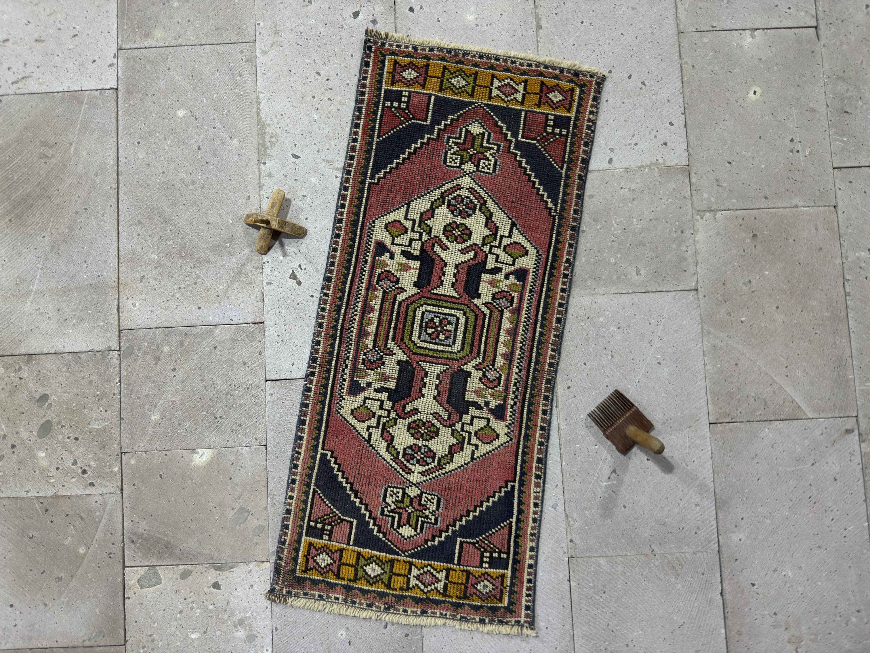 Shop Turkish Rugs - Handmade & Traditional Turkish Carpets