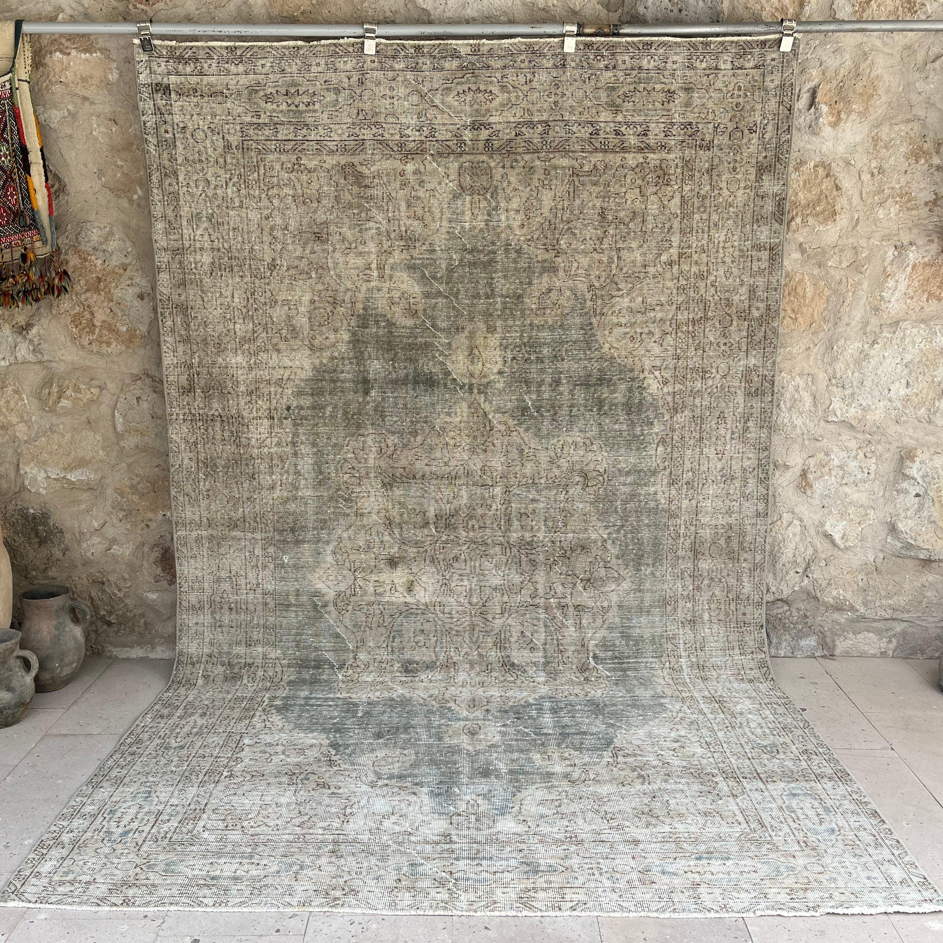 Malakai 6'4'' x 10'2''