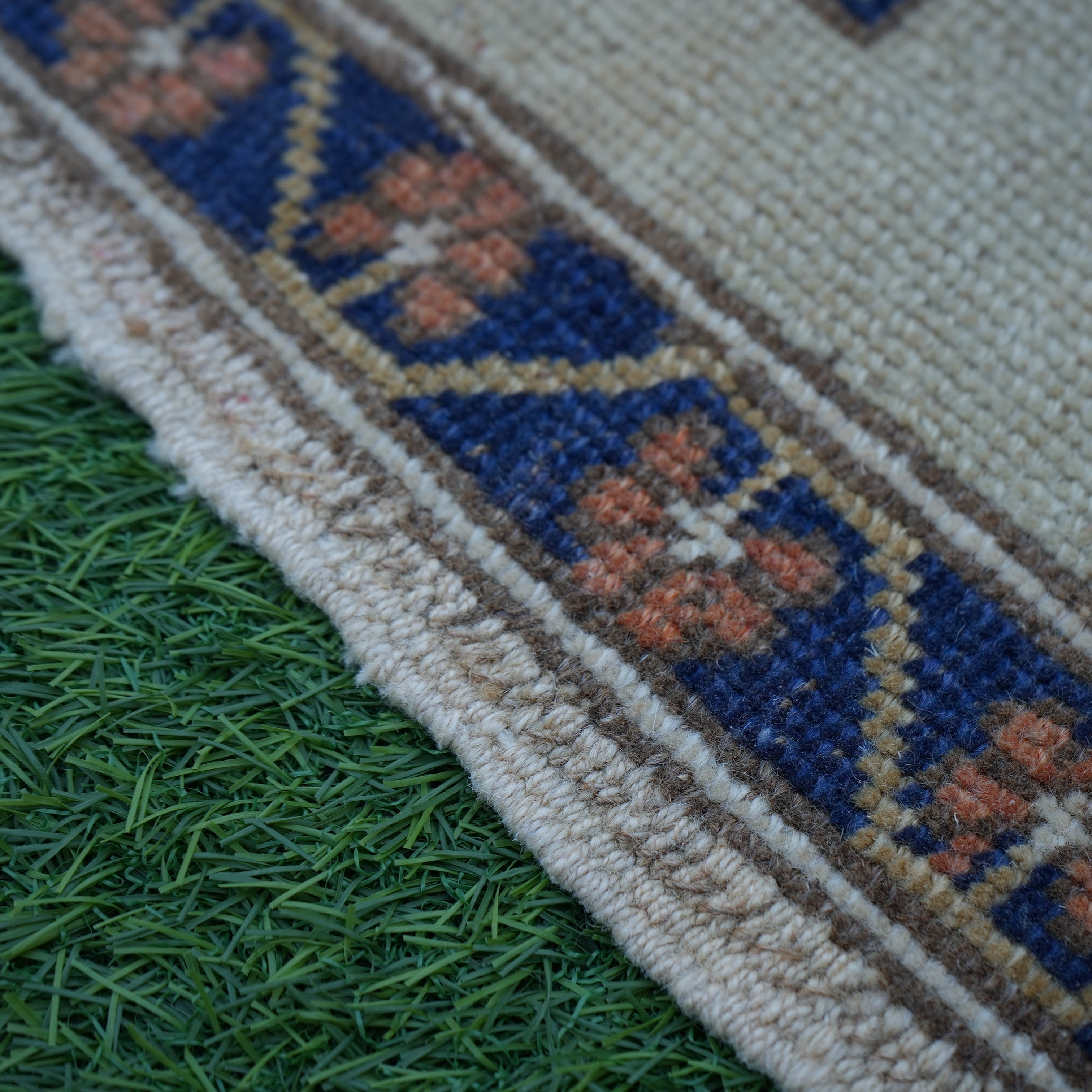 Maud - Sqaure Turkish Rug