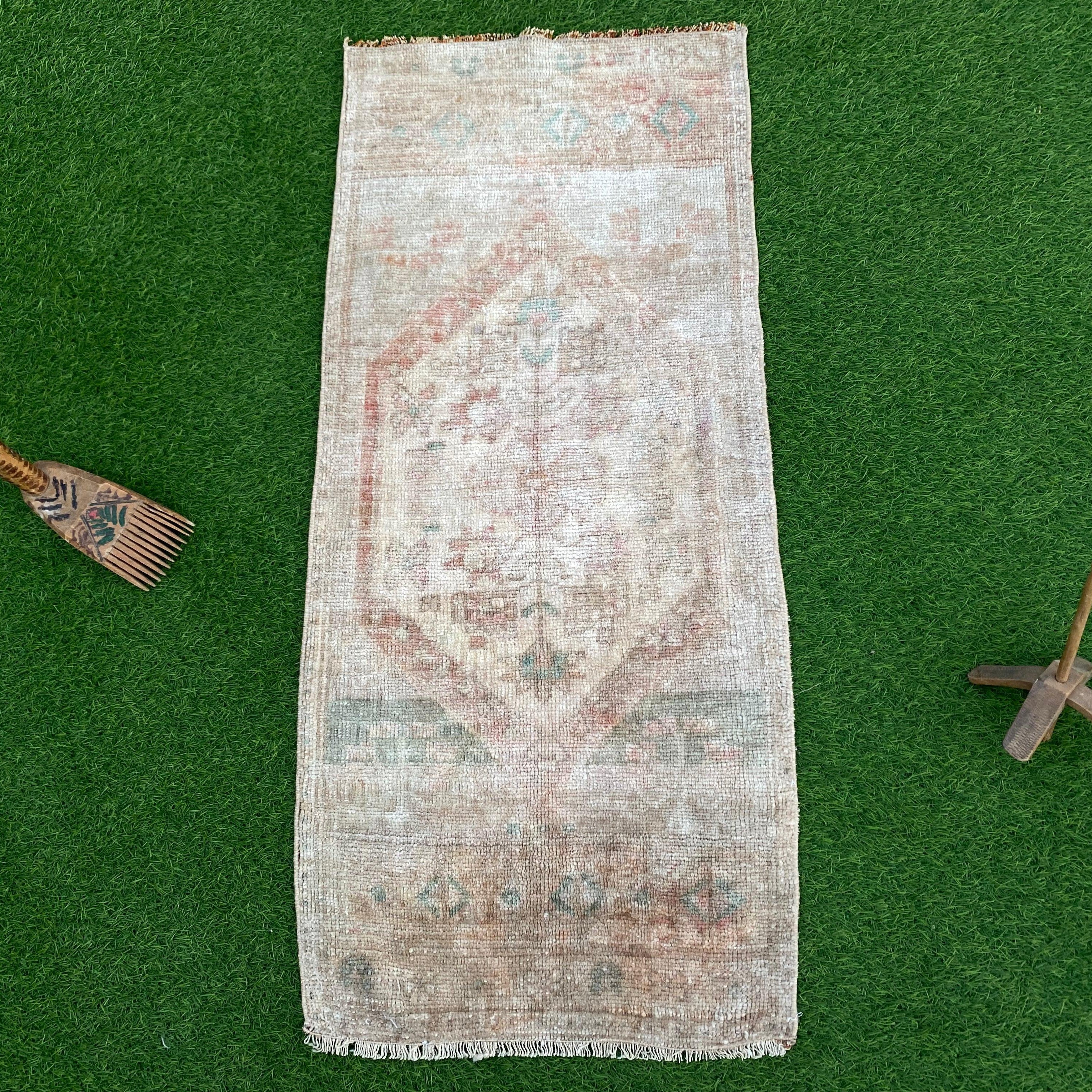 Meadows 1'6'' x 3'5''