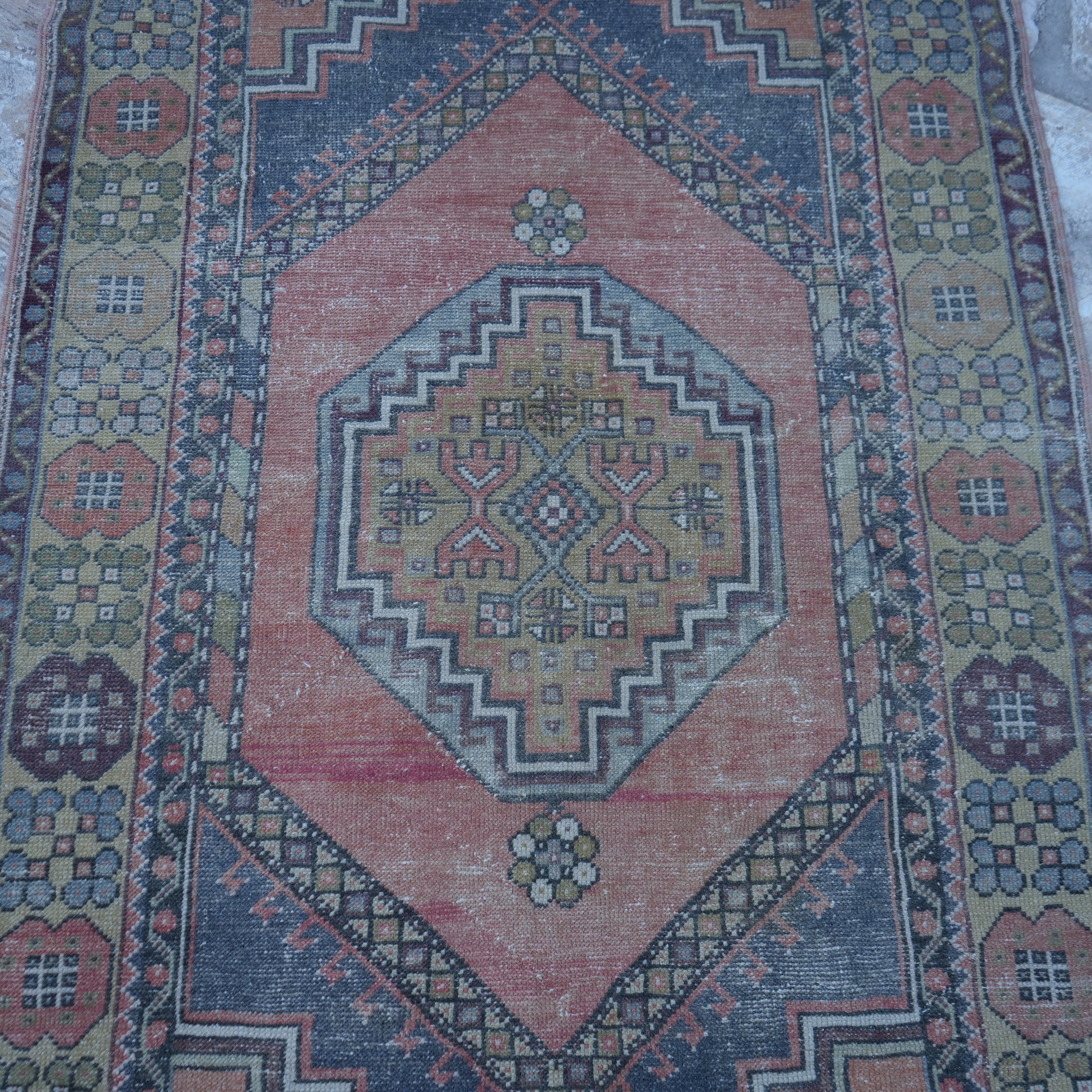 Missie - Vintage Turkish Rug