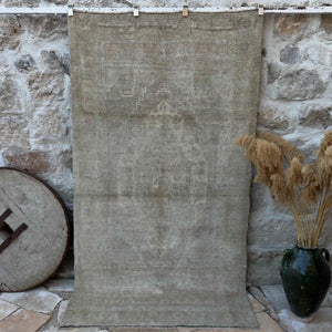 Jonas - Muted Vintage Rug