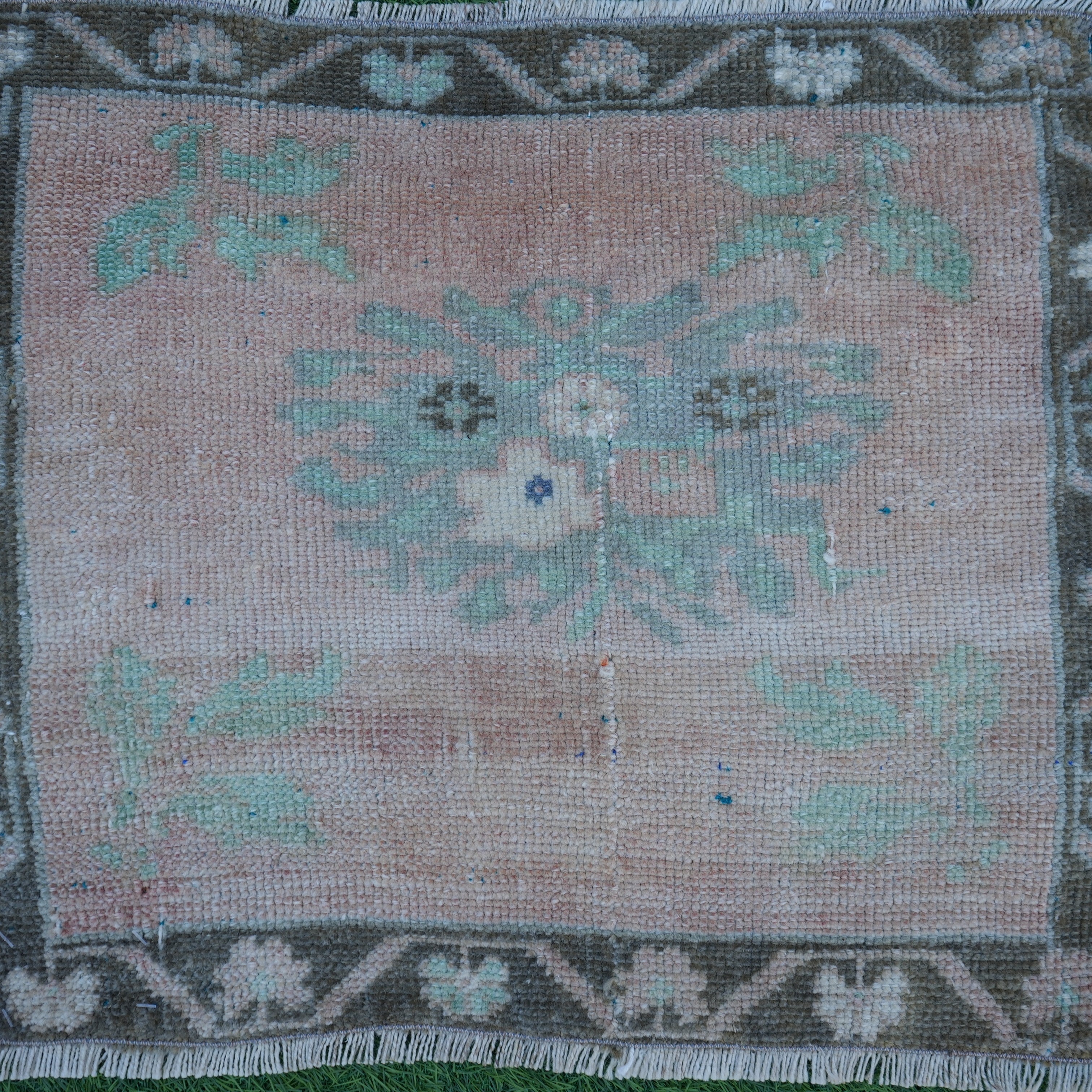 Nanice - Small Square Rug