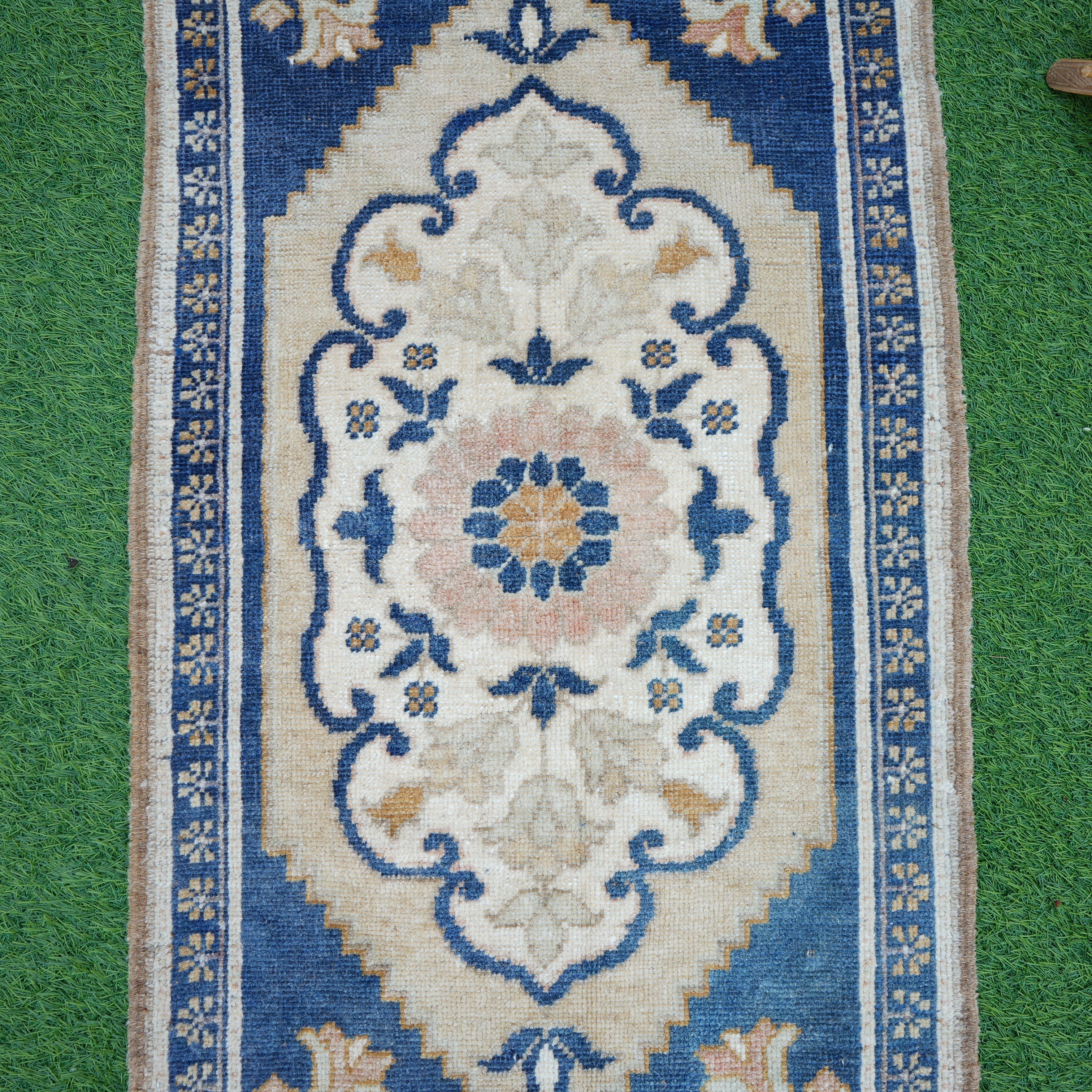 Pace - Vintage Small Rug