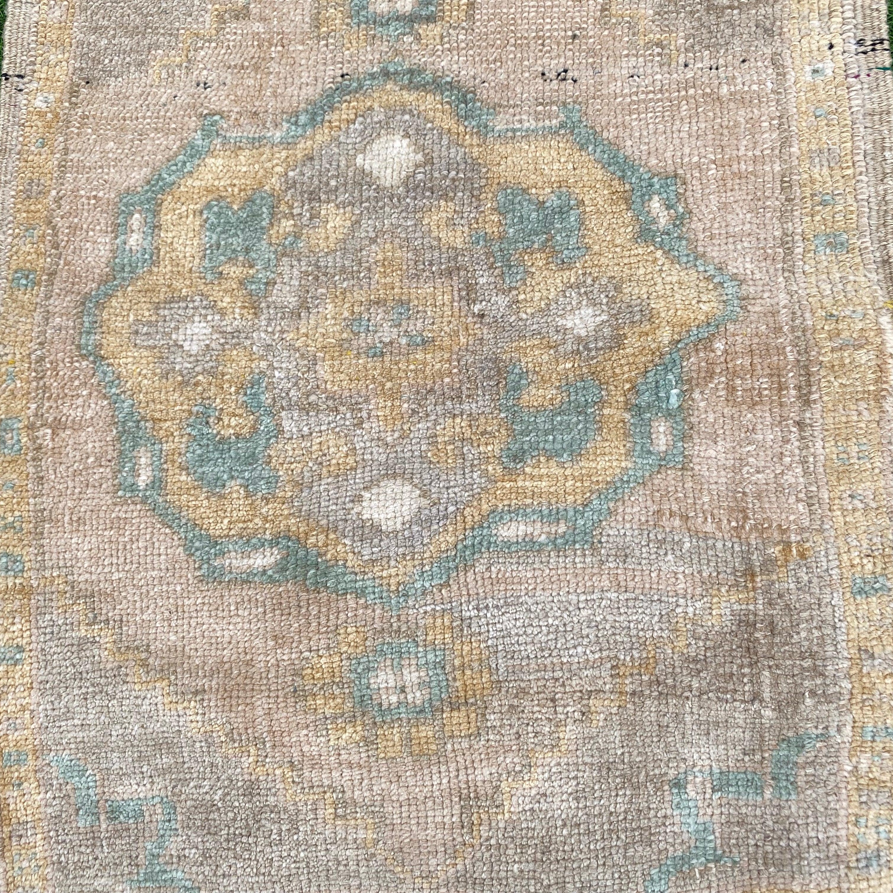 Perkin 1'10'' x 2'6''