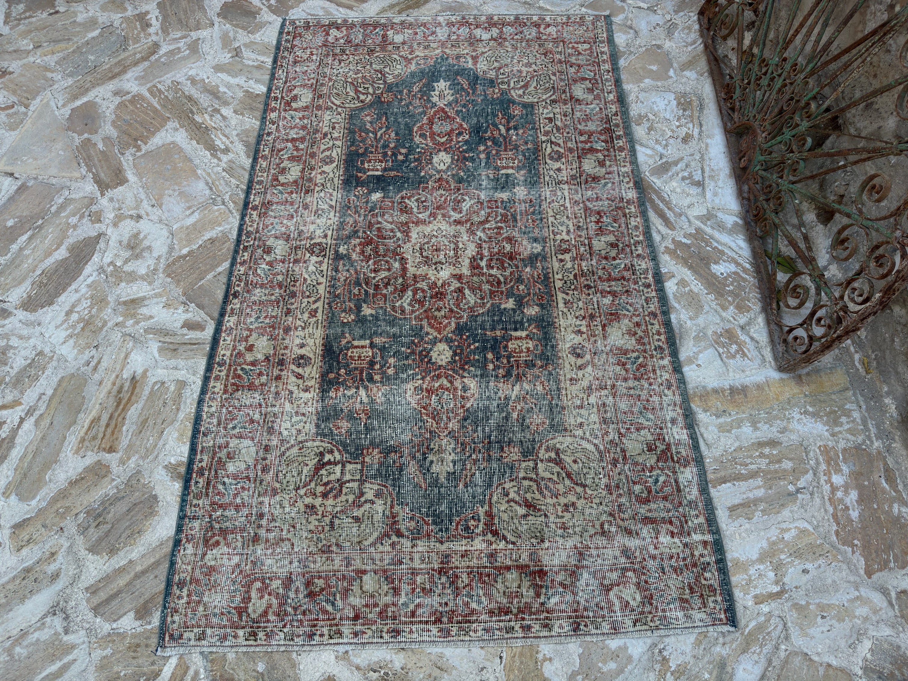Riane 4’ x 7’