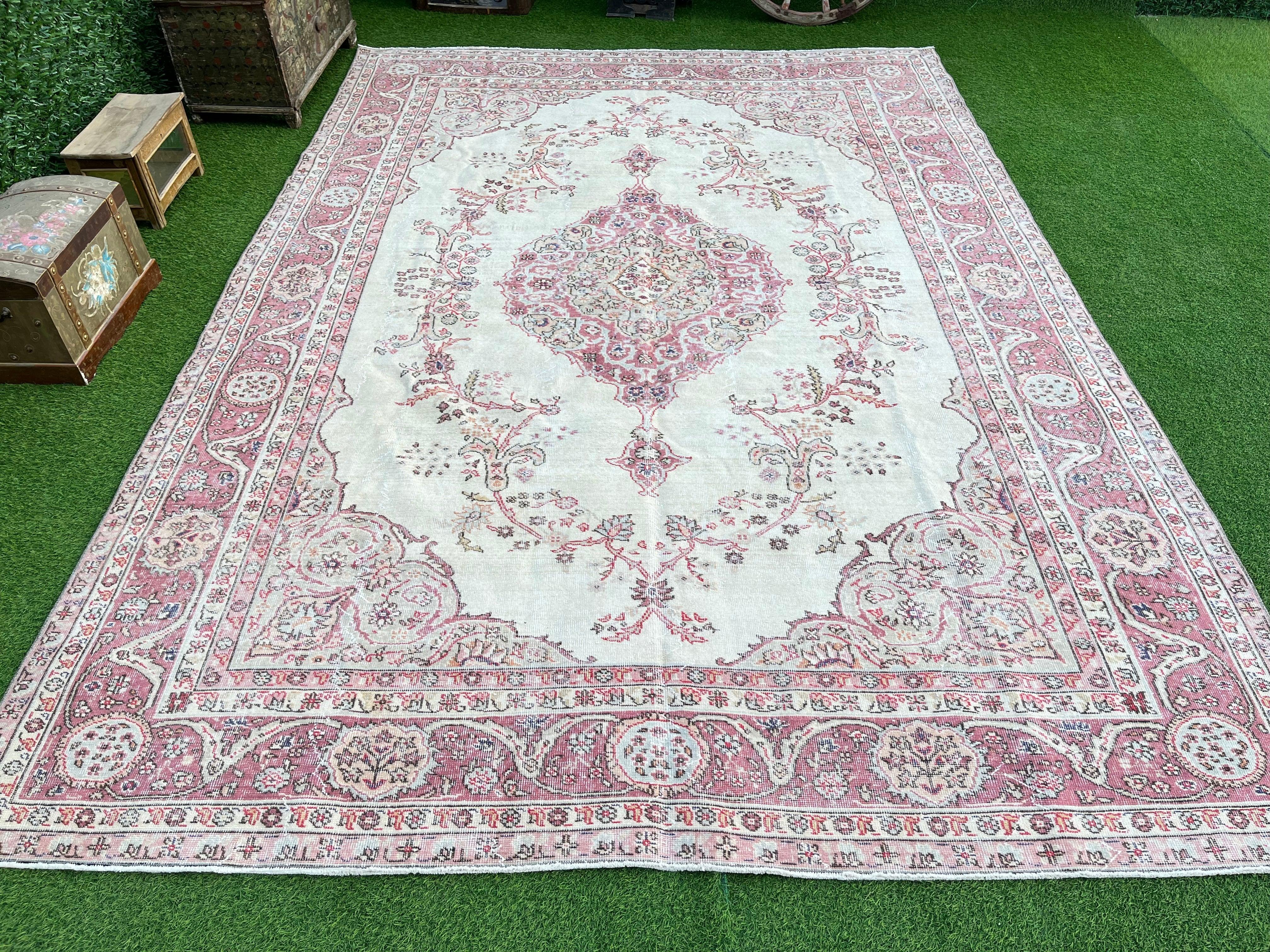 8' x 12' - Vintage Turkish Rug, Pink - Rita | Kirmen Rugs – Kirmen™