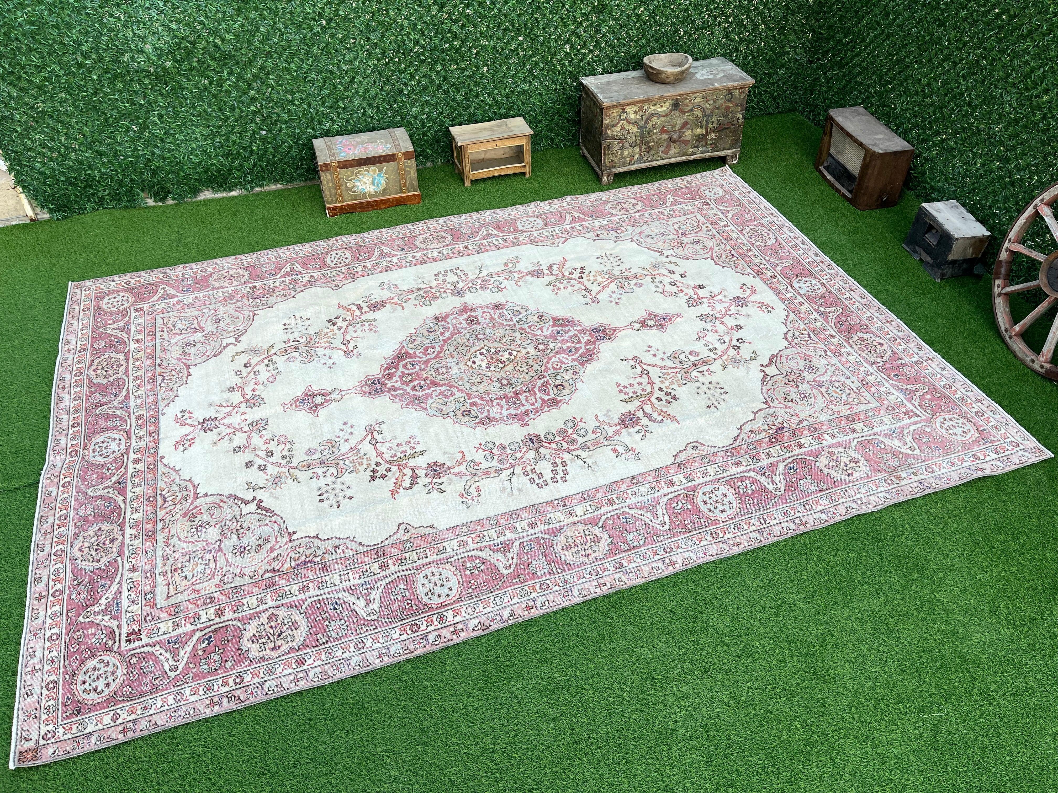 8' x 12' - Vintage Turkish Rug, Pink - Rita | Kirmen Rugs – Kirmen™