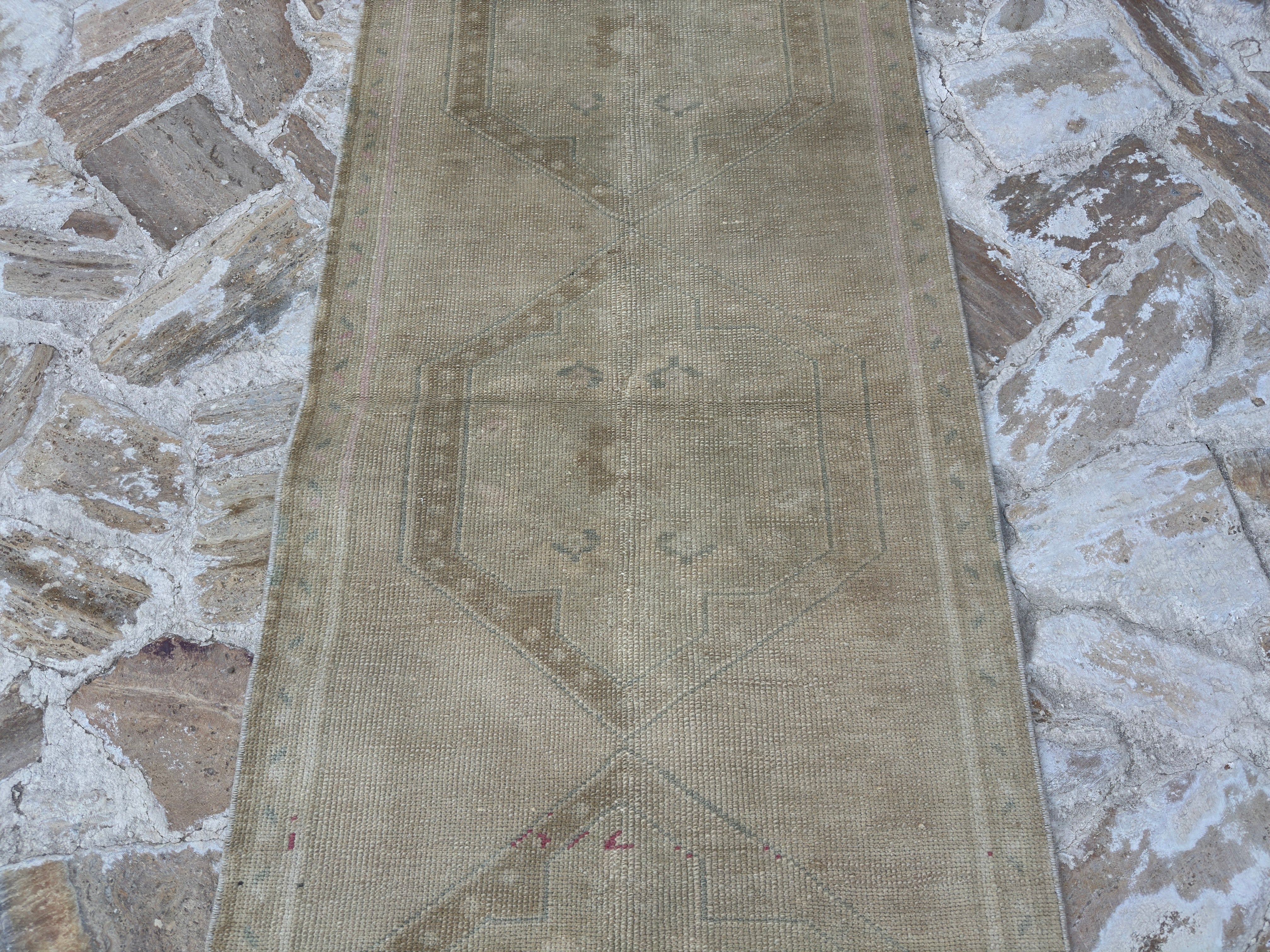 Ros 2’4” x 10’