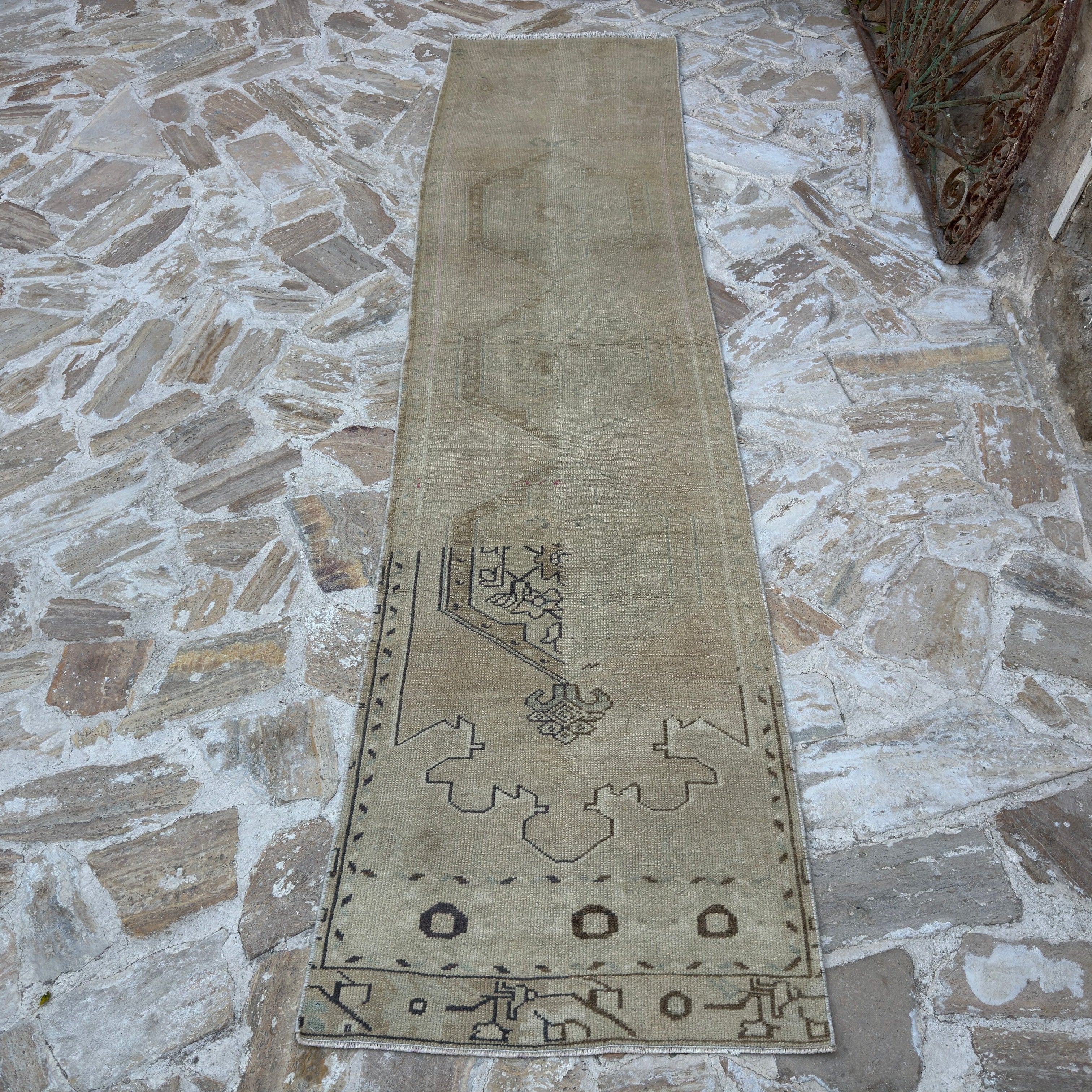 Ros 2’4” x 10’