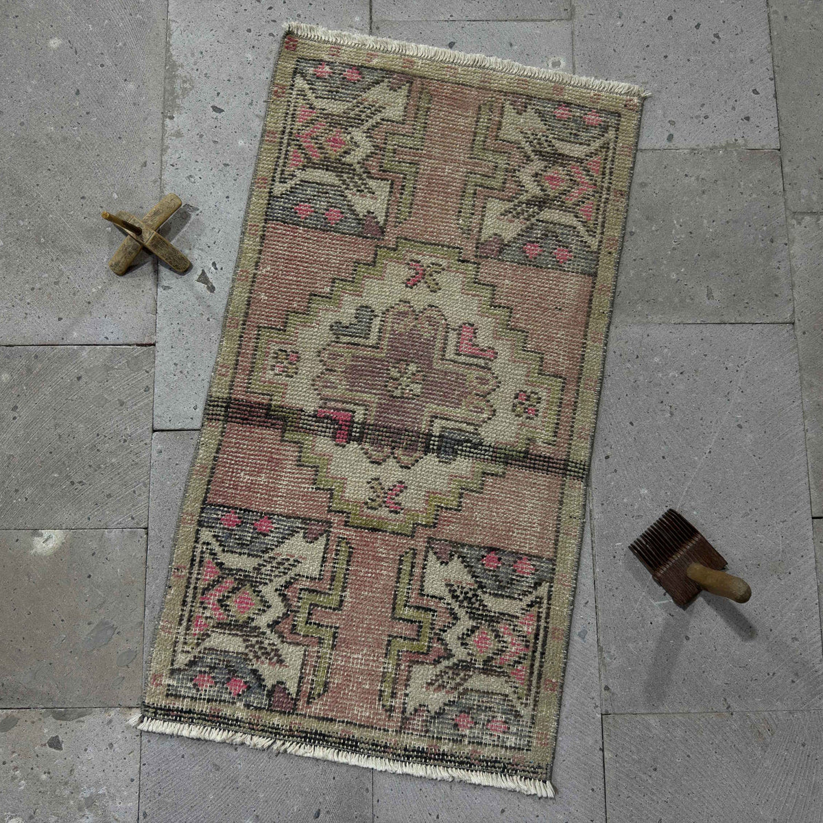 Pink 2' x 3' small anatolian rug with traditional design, handmade in Turkey – Olenka.