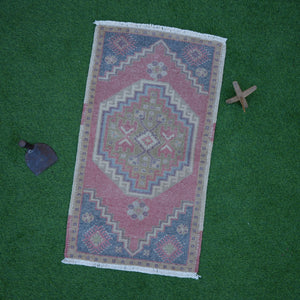 Ashby - Small Vintage Rug
