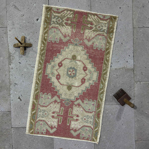 Tildi - Small Vintage Rug
