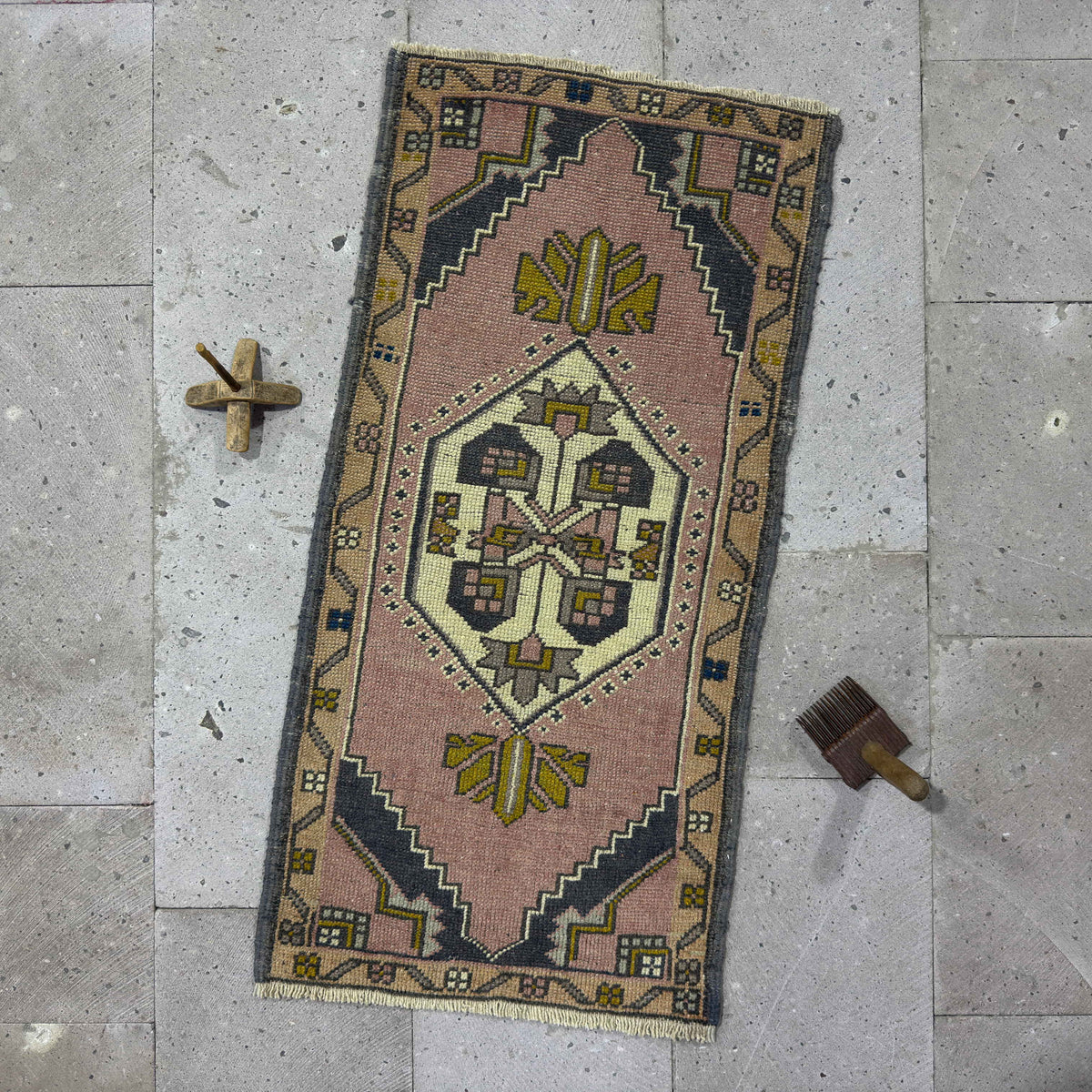 Pink 2' x 4' small vintage rug with traditional design, handmade in Turkey – Beret.
