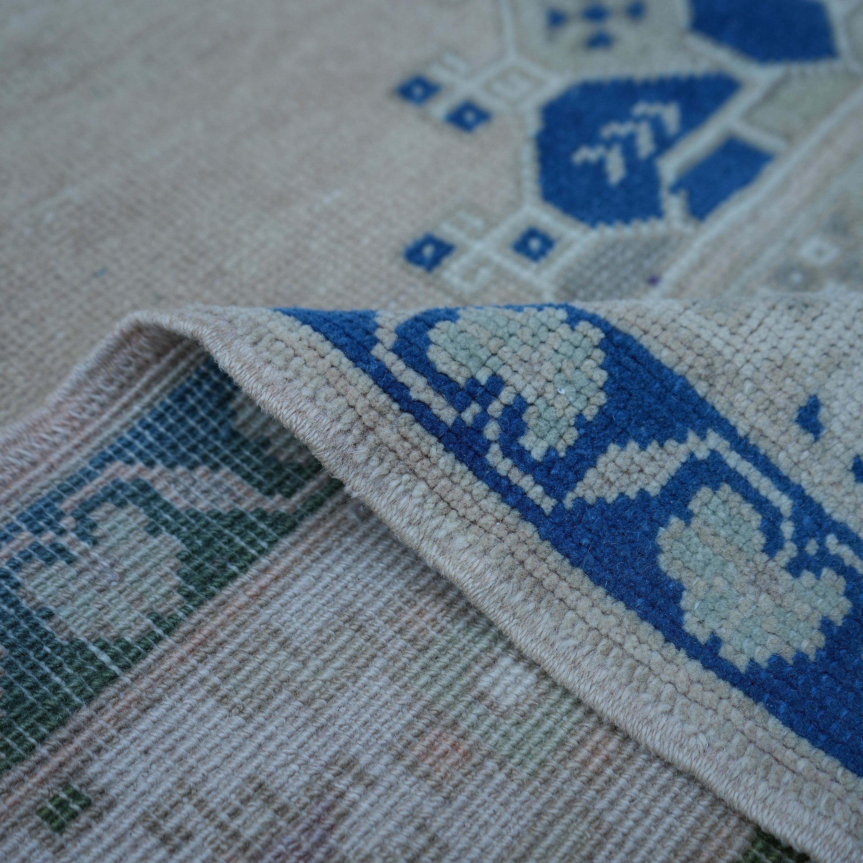 Tami - Vintage Wool Rug