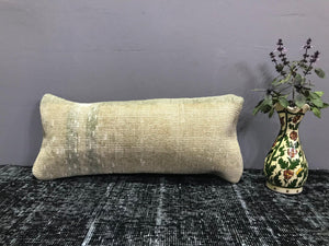SY00015 - Throw Pillow