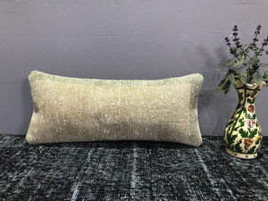 SY00020 - Throw Pillow