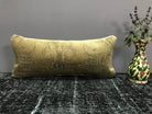Beige throw pillow with neutral design, handmade in Turkey – SY00025.
