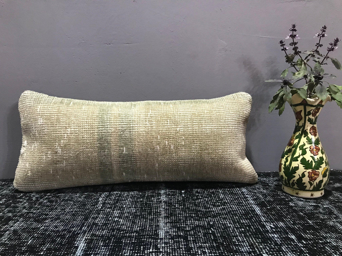 Beige throw pillow with traditional design, handmade in Turkey – SY00030.