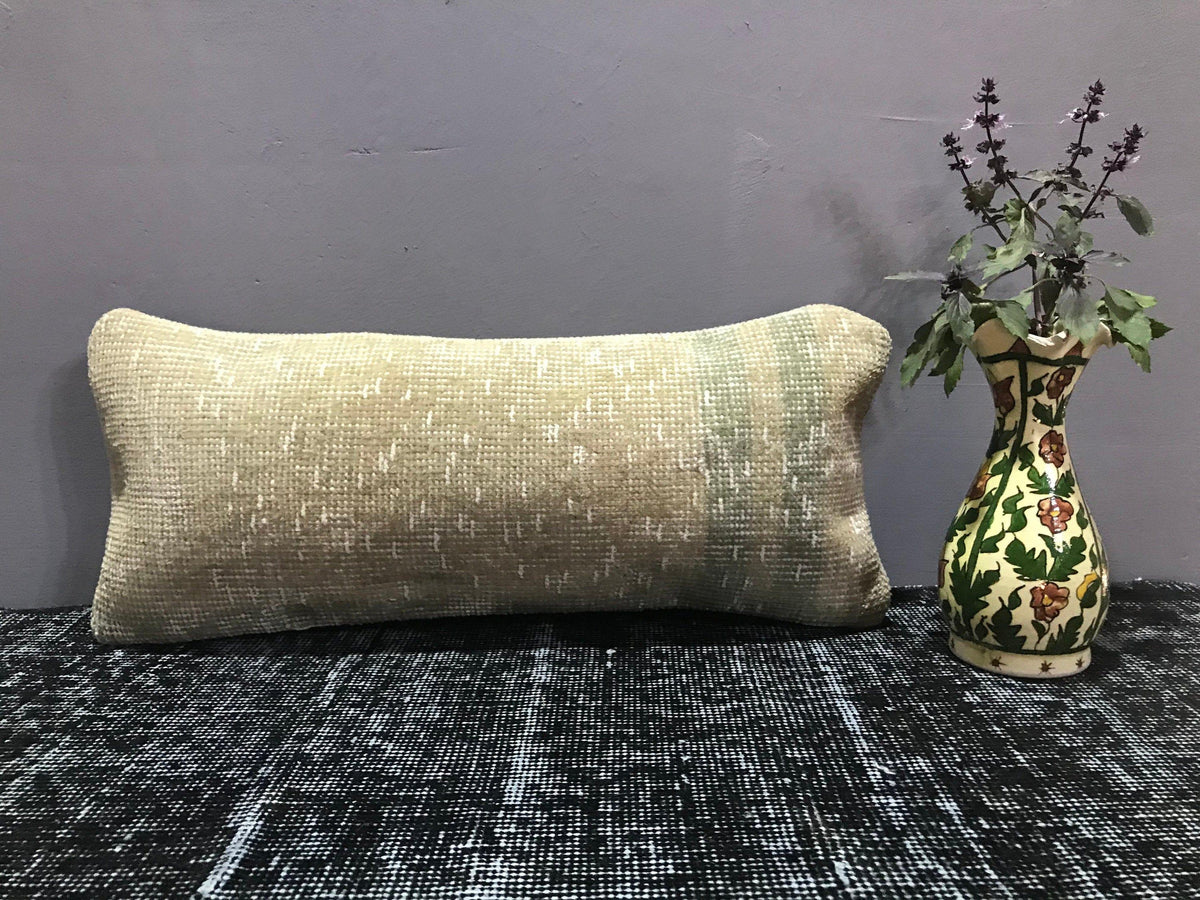 Beige throw pillow with traditional design, handmade in Turkey – SY00034.