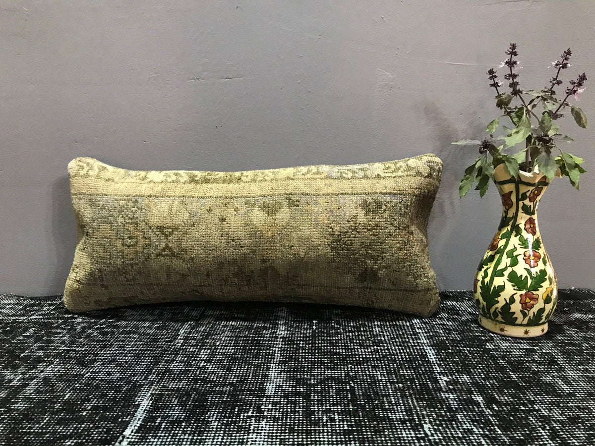Beige throw pillow with traditional design, handmade in Turkey – SY00049.