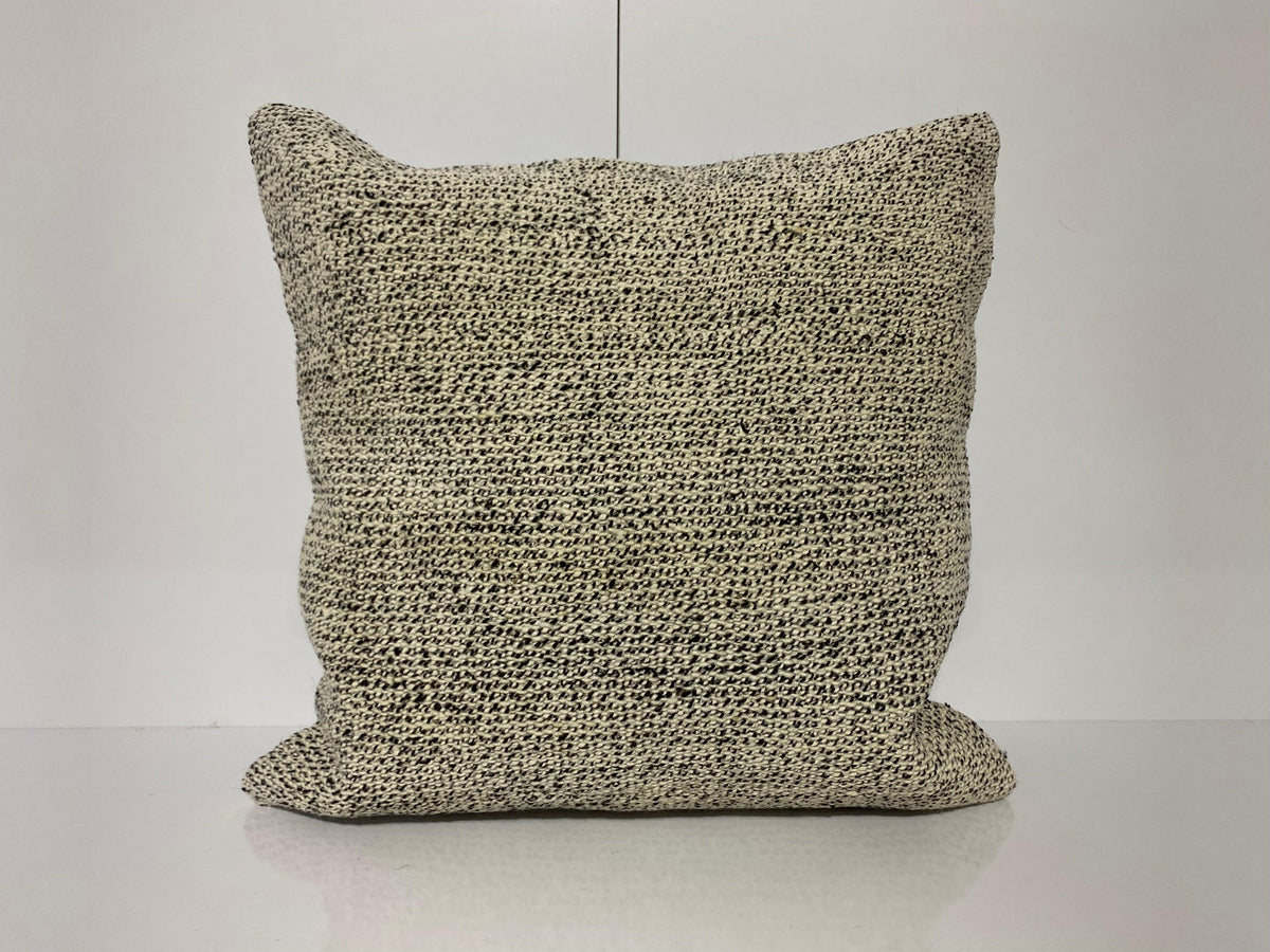 White throw pillow with traditional design, handmade in Turkey – KK00195.
