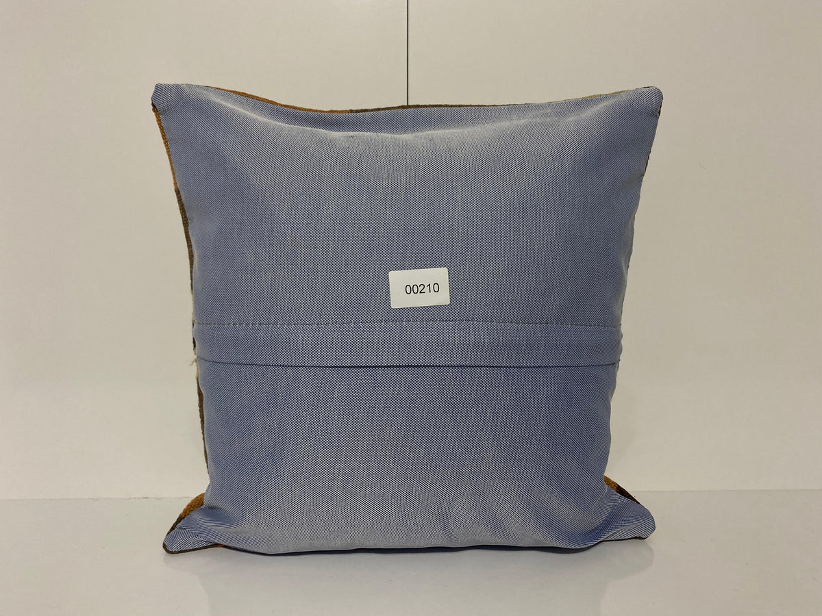 Close-up of the white Turkish throw pillow showing neutral details, low pile.