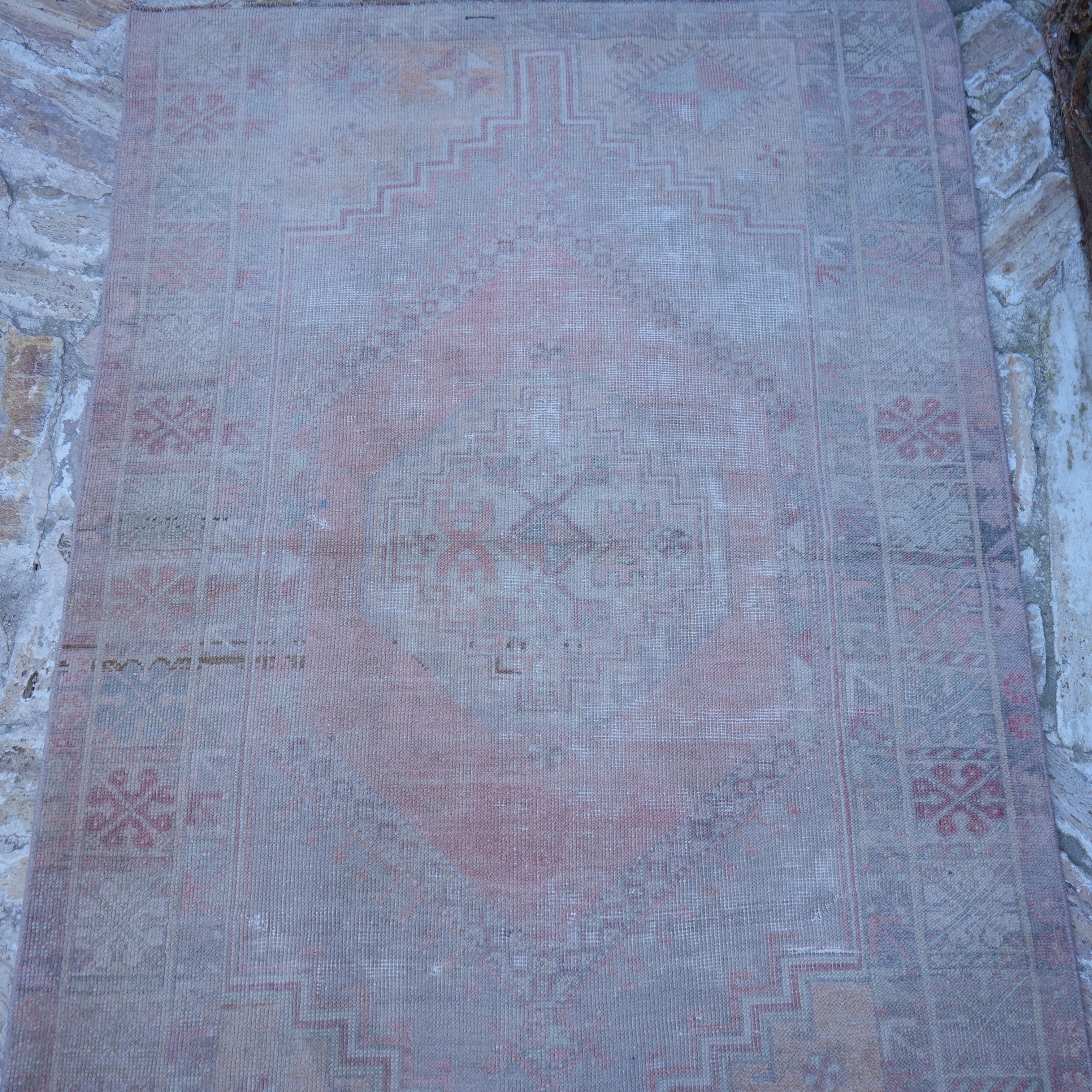 Tricia - Vintage Neutral Rug