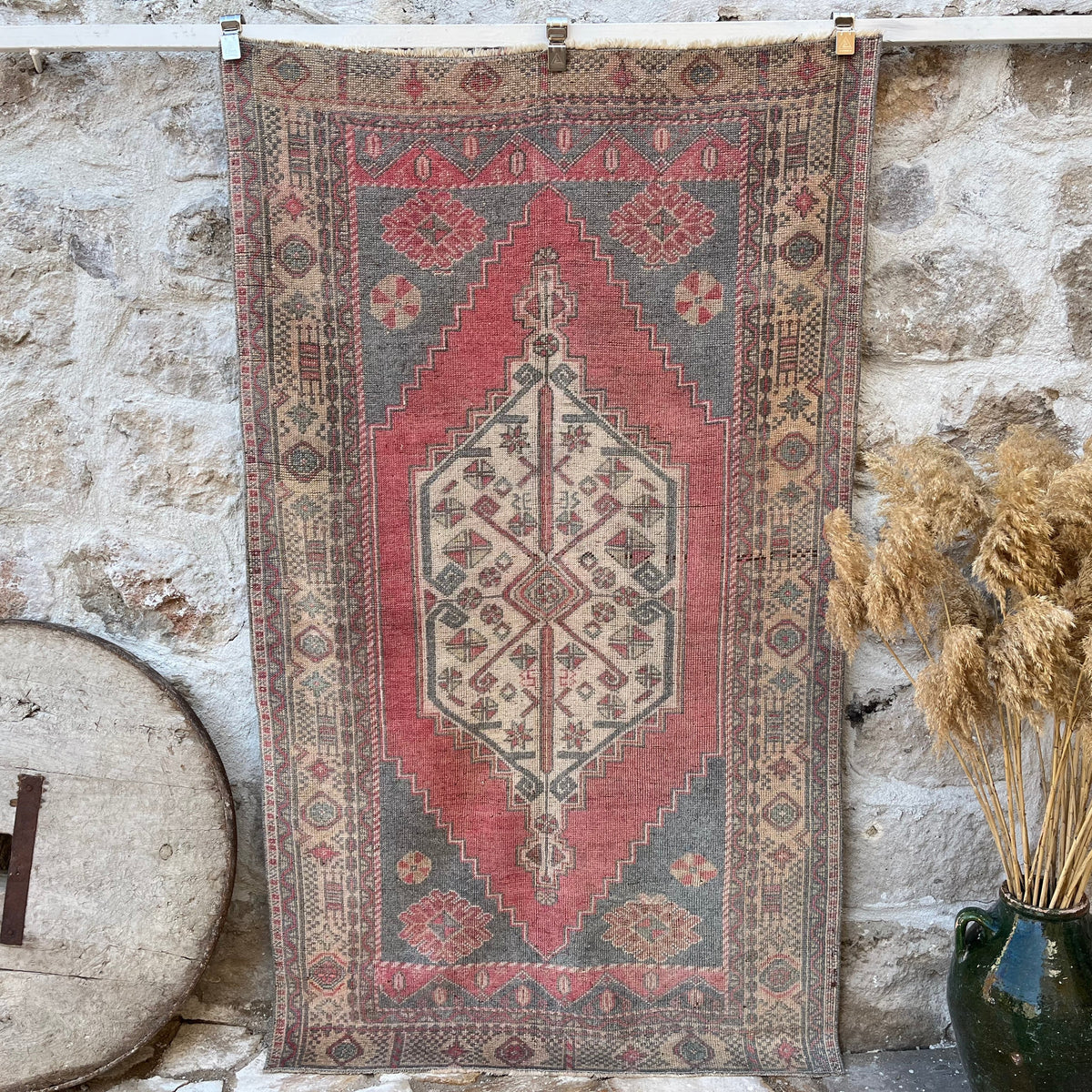 Pale Red 4' x 7' turkish rug with traditional design, handmade in Turkey – Cayson.