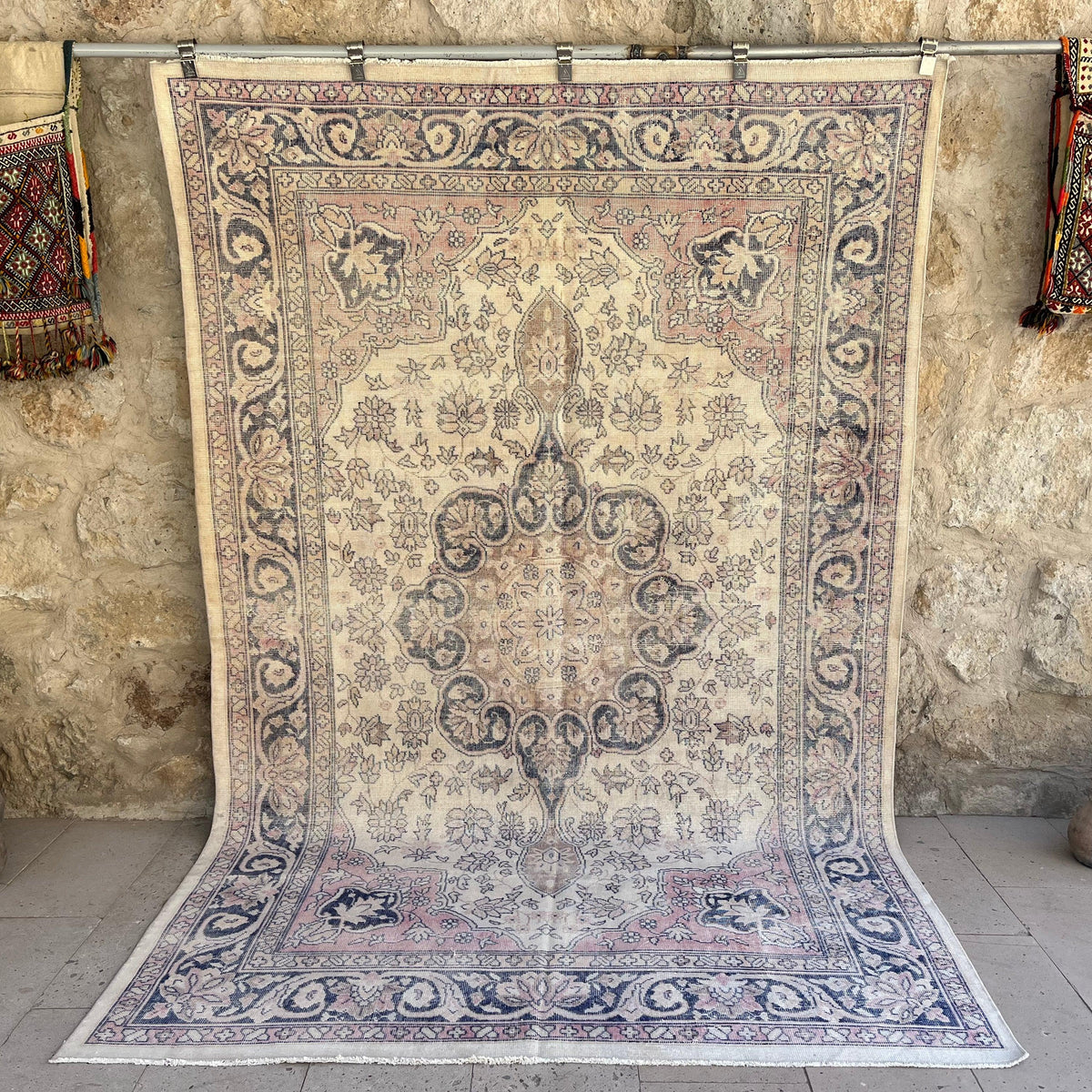 Blue 6' x 10' turkish traditional rug with medallion design, handmade in Turkey – Lenora.