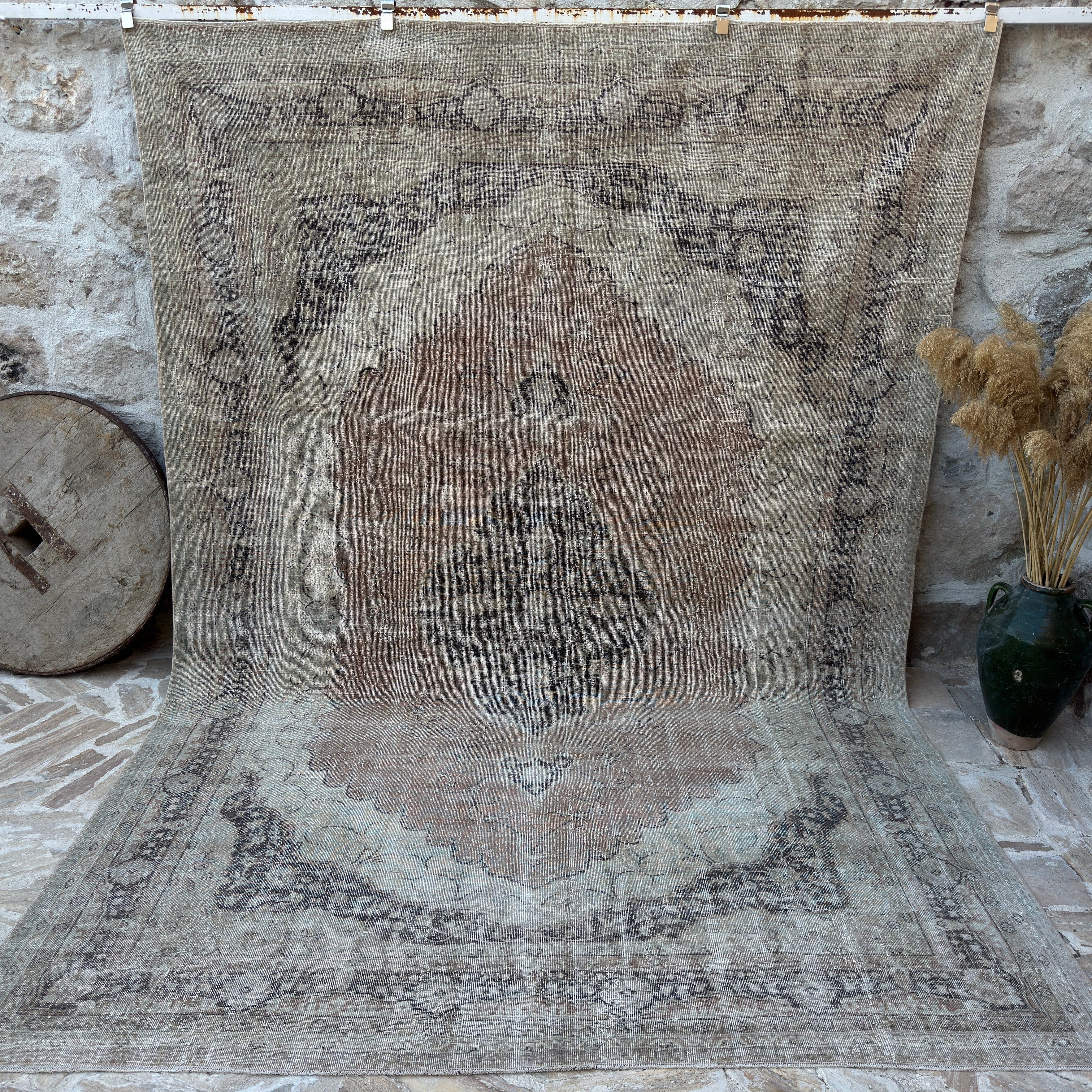 Ursula 8’ x 11’6”