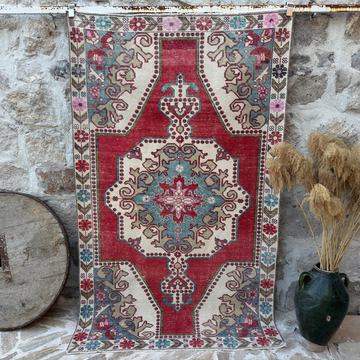 Red 5' x 8' vintage anatolian rug with traditional design, handmade in Turkey – Vonni.