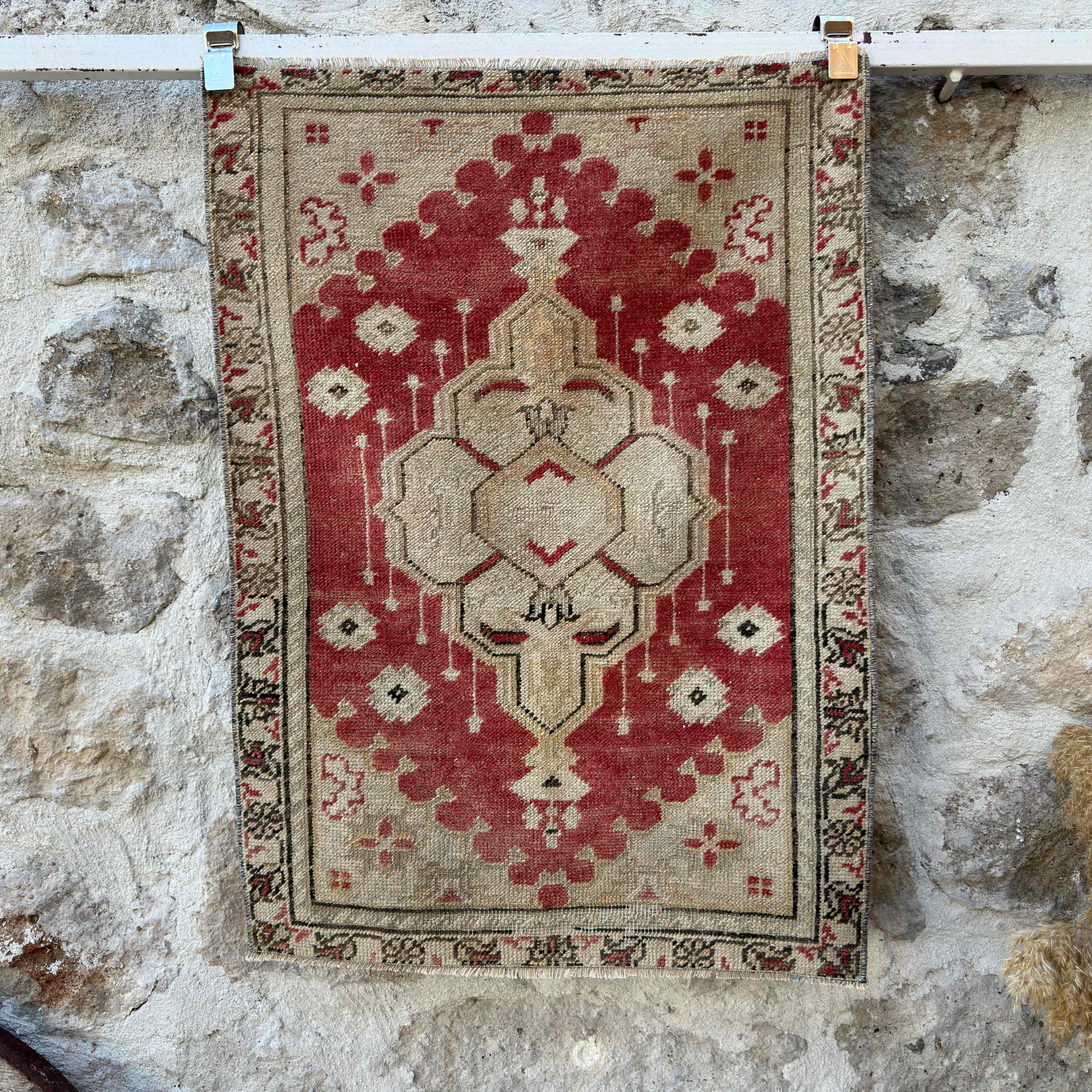 Red 2' x 3' vintage area rug with traditional design, handmade in Turkey – Noreen.