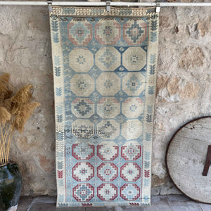 Nat  - Vintage Distressed Rug