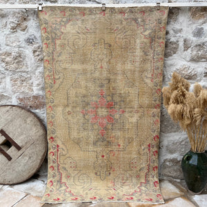 Malik - Vintage Distressed Rug