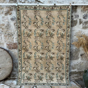 Craig - Vintage Floral Rug