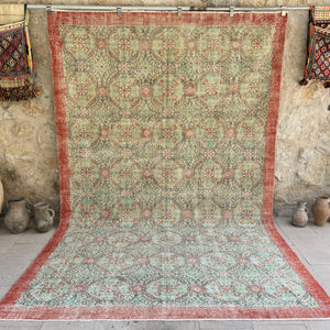 Jace - Vintage Floral Rug