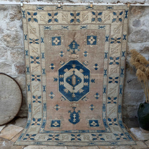 Moses - Vintage Geometric Carpet